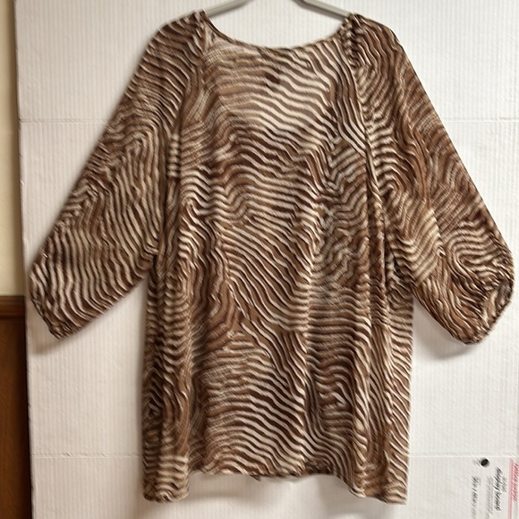 Multiples Ladies Brown Animal Print Tunic W/Buttons & Attached Camisole Size 2X - Picture 15 of 15